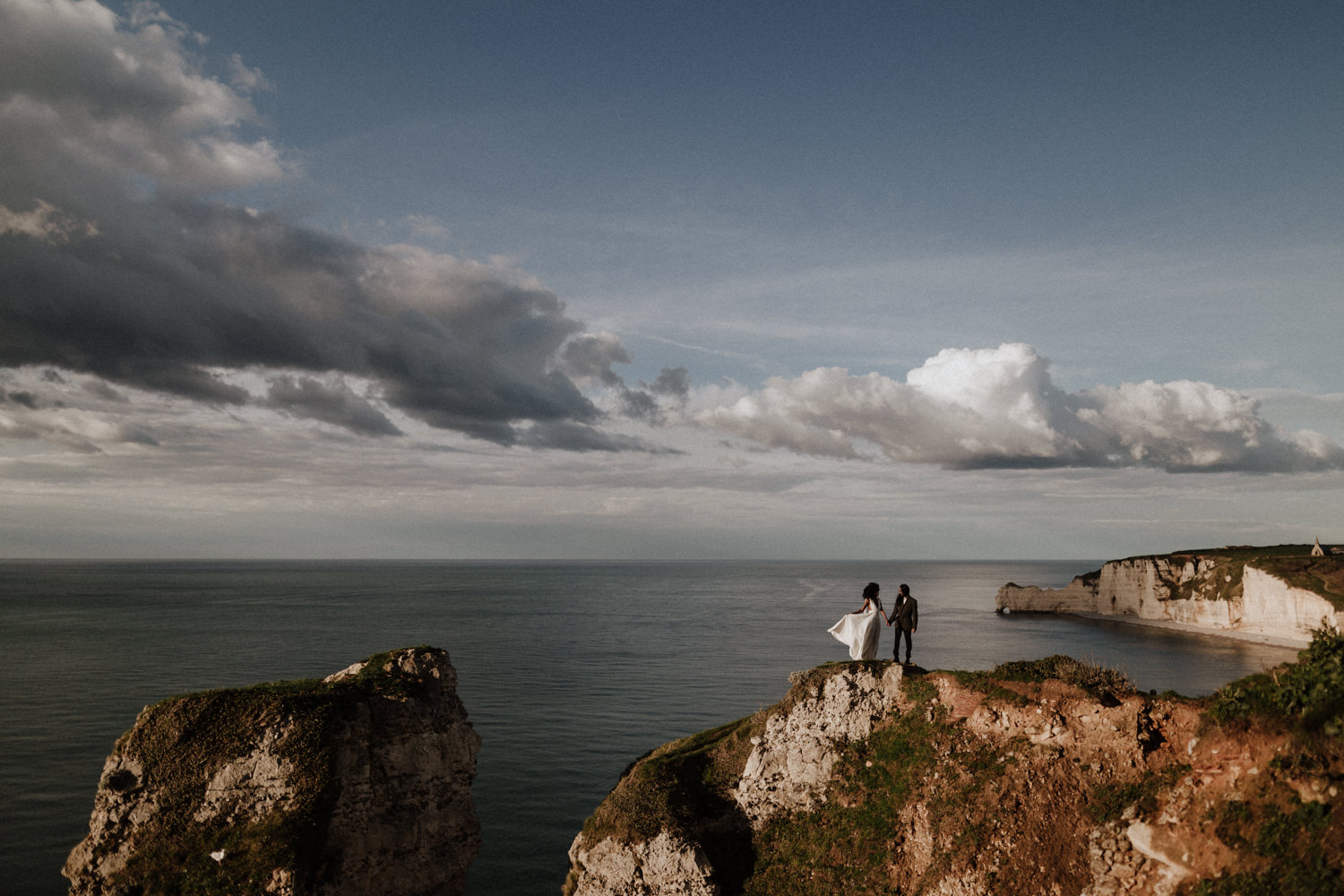 Lika Banshoya - Photographe de mariage - La mariée aux pieds nus