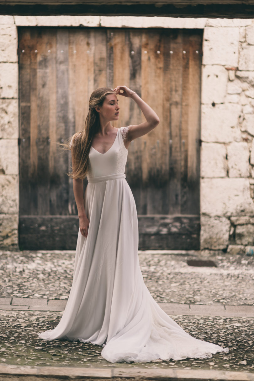 Marion Kenezi - Robes de mariée - Collection 2017 - Photos : Julien Navarre - A découvrir sur le blog mariage www.lamarieeauxpiedsnus.com