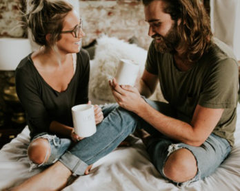 Comment préparer sa séance engagement - La mariée aux pieds nus