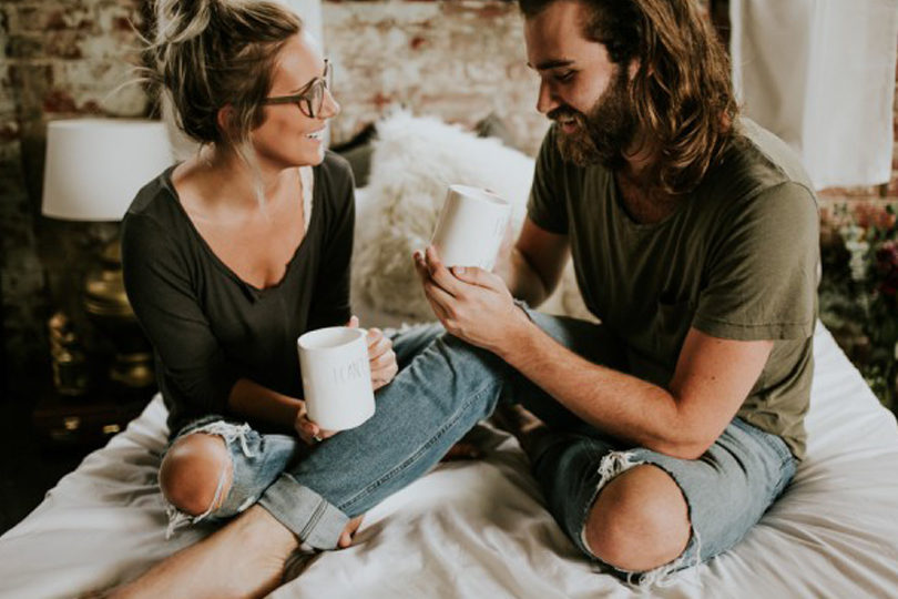 Comment préparer sa séance engagement - La mariée aux pieds nus