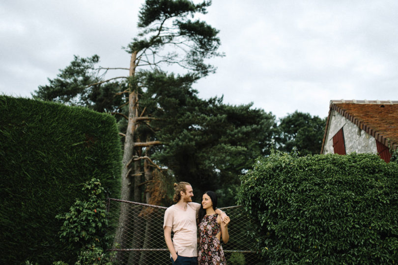 Une séance engagement à la campagne - A découvrir sur le blog mariage www.lamarieeauxpiedsnus.com - Photos : Willy Brousse