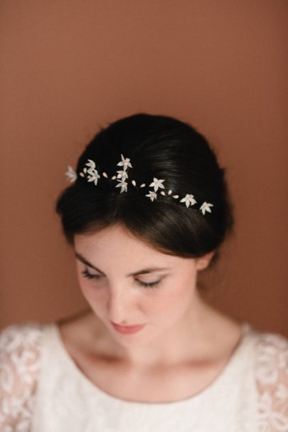 Sidonie Lemaitre - Accessoires de mariée à découvrir sur le blog mariage www.lamarieeauxpiedsnus.com - Photos : Chloé Lapeyssonnie