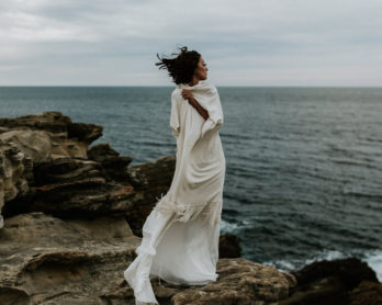 SLO Workshop - Un mariage en bleu sur la Côte Basque - Photos : Yoris Photographe - Stylisme : Nessa Buonomo