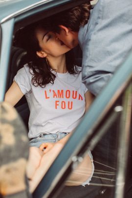 Des tee-shirts qui parlent d'amour - La mariée aux pieds nus