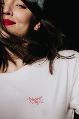 Des tee-shirts qui parlent d'amour - La mariée aux pieds nus