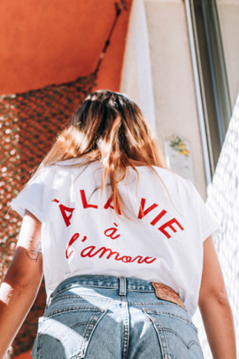 Des tee-shirts qui parlent d'amour - La mariée aux pieds nus