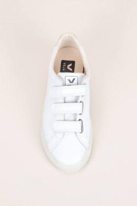 Ou trouver de jolies chaussures plates pour son mariage ? Sélection shopping sur le blog mariage La mariée aux pieds nuschaussures-plates-mariee-lamarieeauxpiedsnus-2