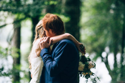 Un mariage pastel à la montagne à découvrir sur le blog mariage www.lamarieeauxpiedsnus.com - Photos : Ingrid Lepan