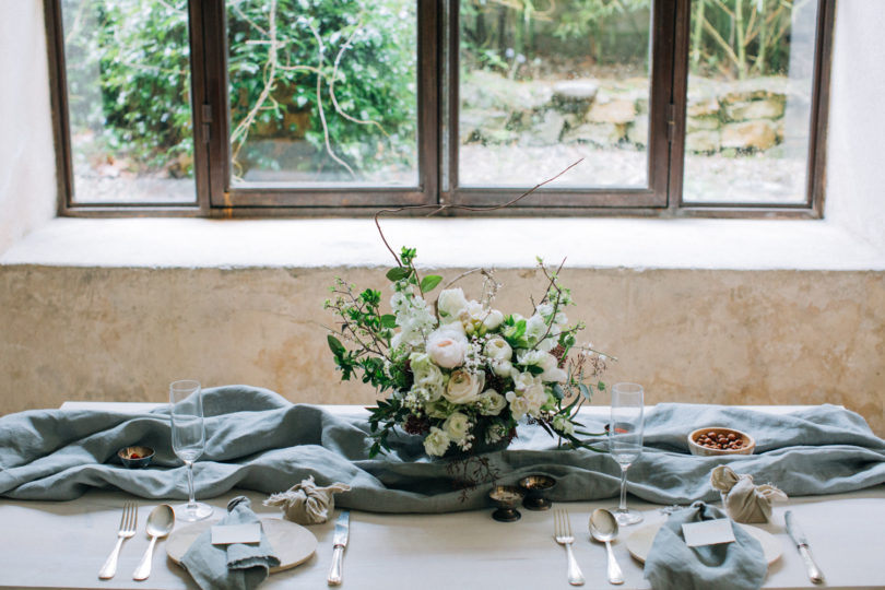 Ingrid Lepan - Un mariage en gris blanc et cuivre - Moulin de la Recense - Big Day - La mariee aux pieds nus