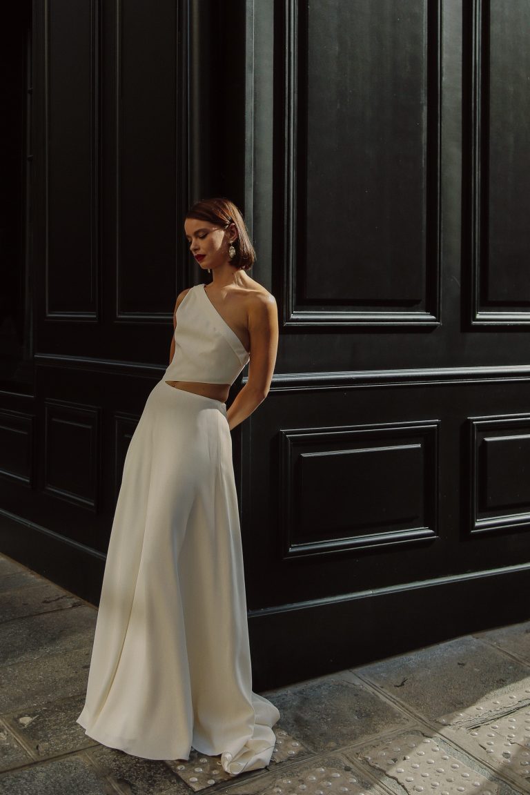 Uni Paris Robes de mariée Collection 2023 la mariee aux pieds nus