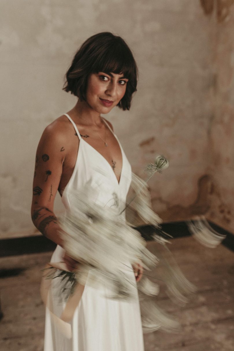 Un mariage minimaliste en blanc - Photos : Sandie Boloto - Blog mariage : La mariée aux pieds nus