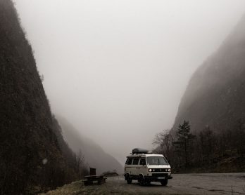 Un voyage de noces en Norvège et à la découverte du cercle arctique - Photos et récit : Julien Navarre Photography - A découvrir sur le blog mariage www.lamarieeauxpiedsnus.com
