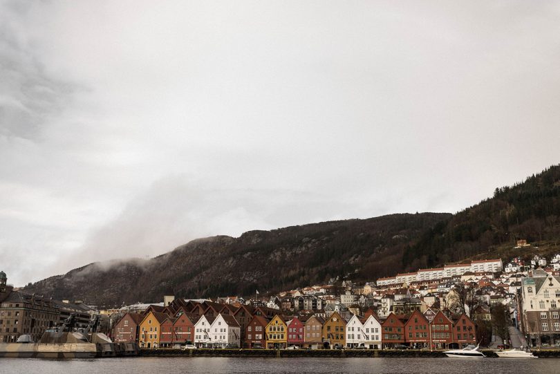 Un voyage de noces en Norvège et à la découverte du cercle arctique - Photos et récit : Julien Navarre Photography - A découvrir sur le blog mariage www.lamarieeauxpiedsnus.com
