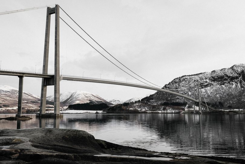 Un voyage de noces en Norvège et à la découverte du cercle arctique - Photos et récit : Julien Navarre Photography - A découvrir sur le blog mariage www.lamarieeauxpiedsnus.com