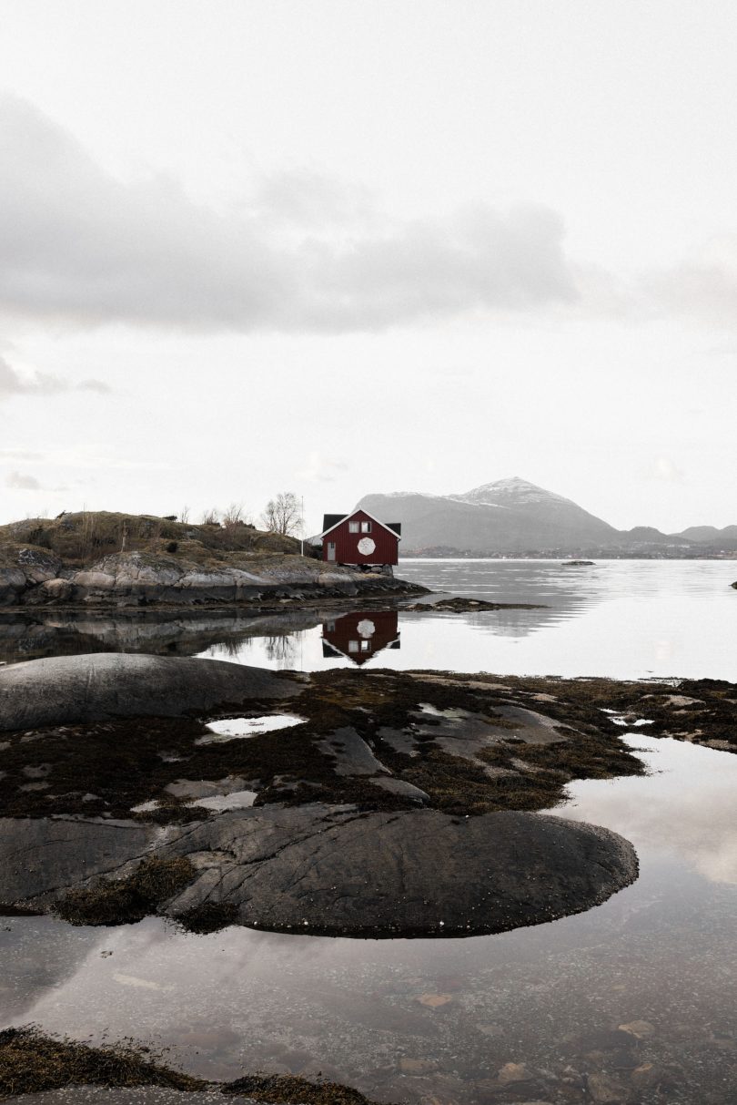 Un voyage de noces en Norvège et à la découverte du cercle arctique - Photos et récit : Julien Navarre Photography - A découvrir sur le blog mariage www.lamarieeauxpiedsnus.com