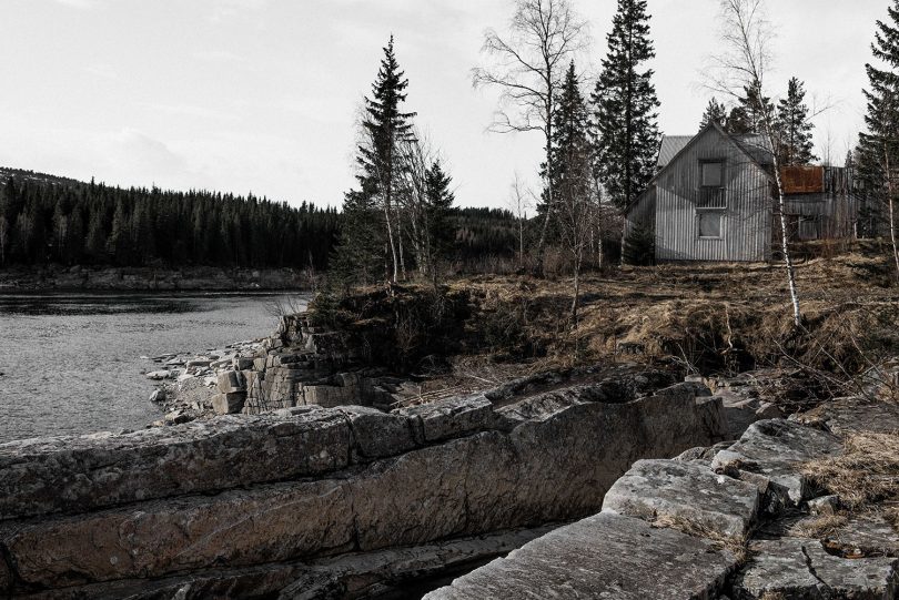 Un voyage de noces en Norvège et à la découverte du cercle arctique - Photos et récit : Julien Navarre Photography - A découvrir sur le blog mariage www.lamarieeauxpiedsnus.com