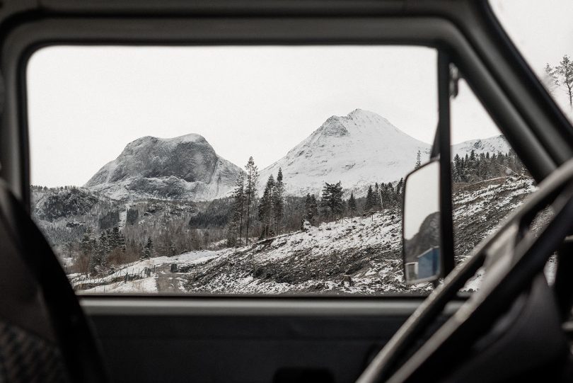 Un voyage de noces en Norvège et à la découverte du cercle arctique - Photos et récit : Julien Navarre Photography - A découvrir sur le blog mariage www.lamarieeauxpiedsnus.com