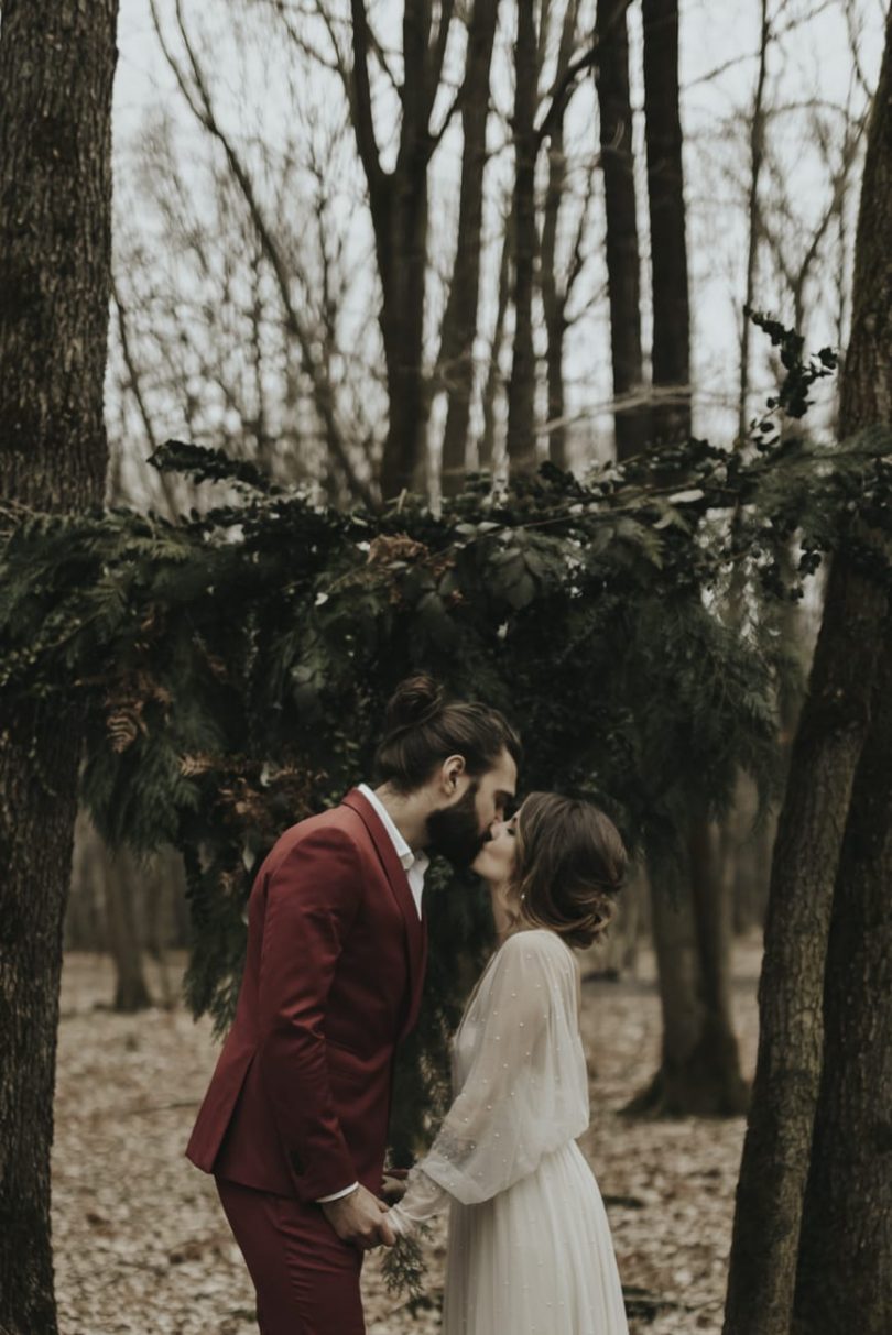 Un mariage simple et éco-responsable à La Roche Couloir - Stylisme : Marie Svetlana Kadjo - Wedding and Happiness - Photos : Cécile Bellu - Blog mariage : La mariée aux pieds nus