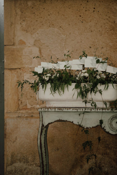 Un mariage champêtre au château de Pramenoux près de Lyon - à découvrir sur www.lamarieeauxpiedsnus.com - Photos : You Made My day