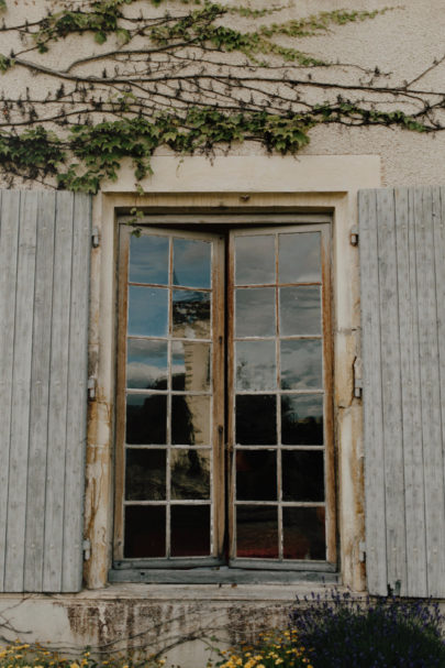 Un mariage champêtre au château de Pramenoux près de Lyon - à découvrir sur www.lamarieeauxpiedsnus.com - Photos : You Made My Day