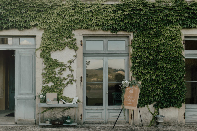 Un mariage champêtre au château de Pramenoux près de Lyon - à découvrir sur www.lamarieeauxpiedsnus.com - Photos : You Made My day